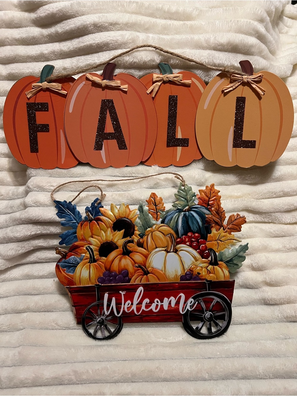 Farmhouse Fall 'FALL' Pumpkin & Wagon Welcome Wall Hanging Signs NWT